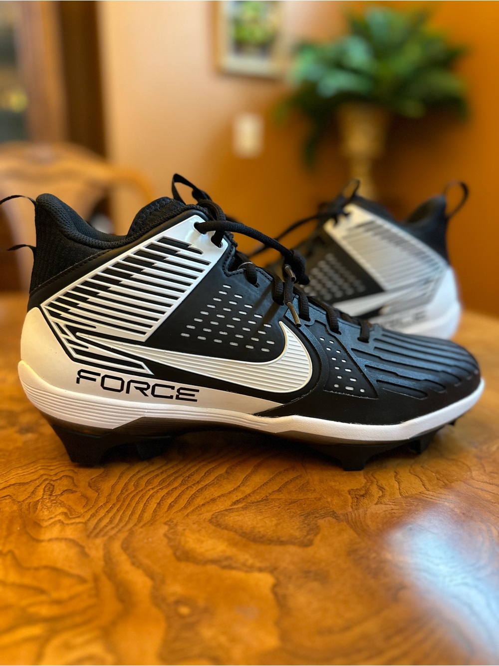 Mens 13.5 Nike Force Savage Pro 3 'Black White' DA5453-005 Football Cleats